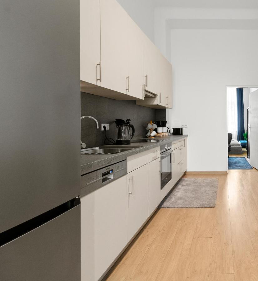 5 Bedrooms - 143 M² - Near Main Station Vienna Luaran gambar